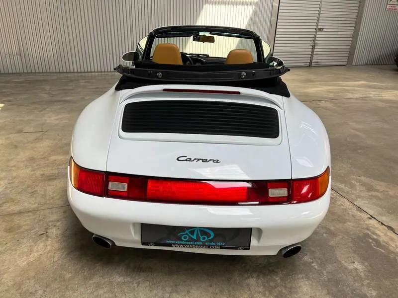 Porsche 911 3.6i Carrera Tiptronic Image 12