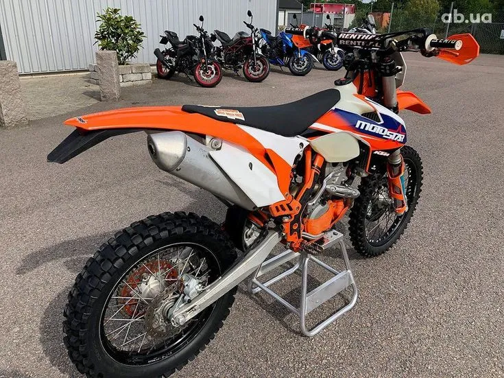 KTM 250  Image 9